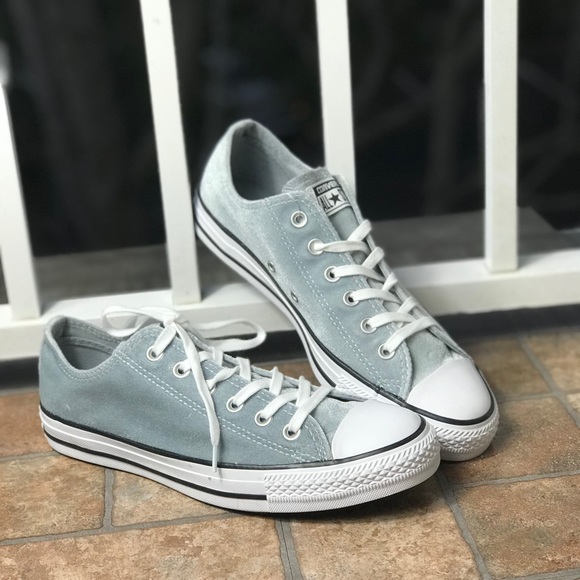 Converse Shoes - SANTA’S DEAL 🎄 NWT Converse Ctas OX Velvet Wolf Grey Women AUTHENTIC 557990F